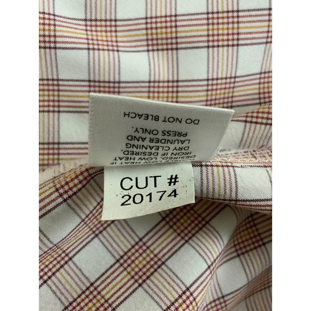Mizzen+Main Leeward Trim Fit mens size Large Red plaid Button Up long sleeve EUC